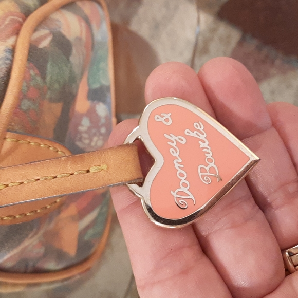 Handbag - Picture 4 of 4